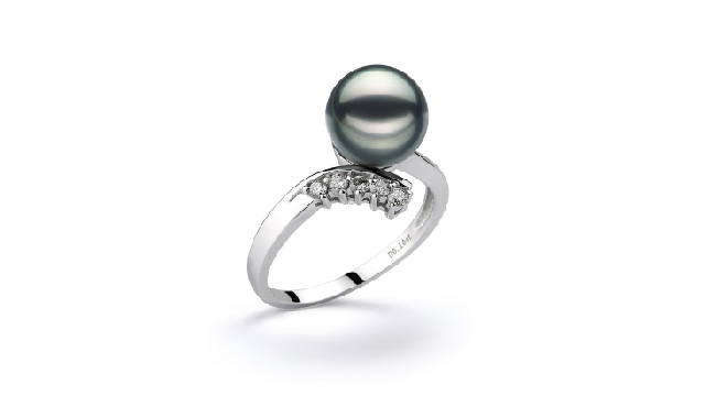 View Пръстени с черни японски перли Akoya collection